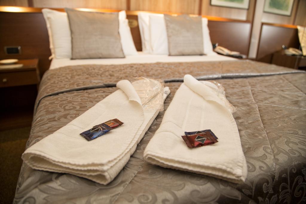 Hotel Motel Ovest Vittuone Eksteriør billede