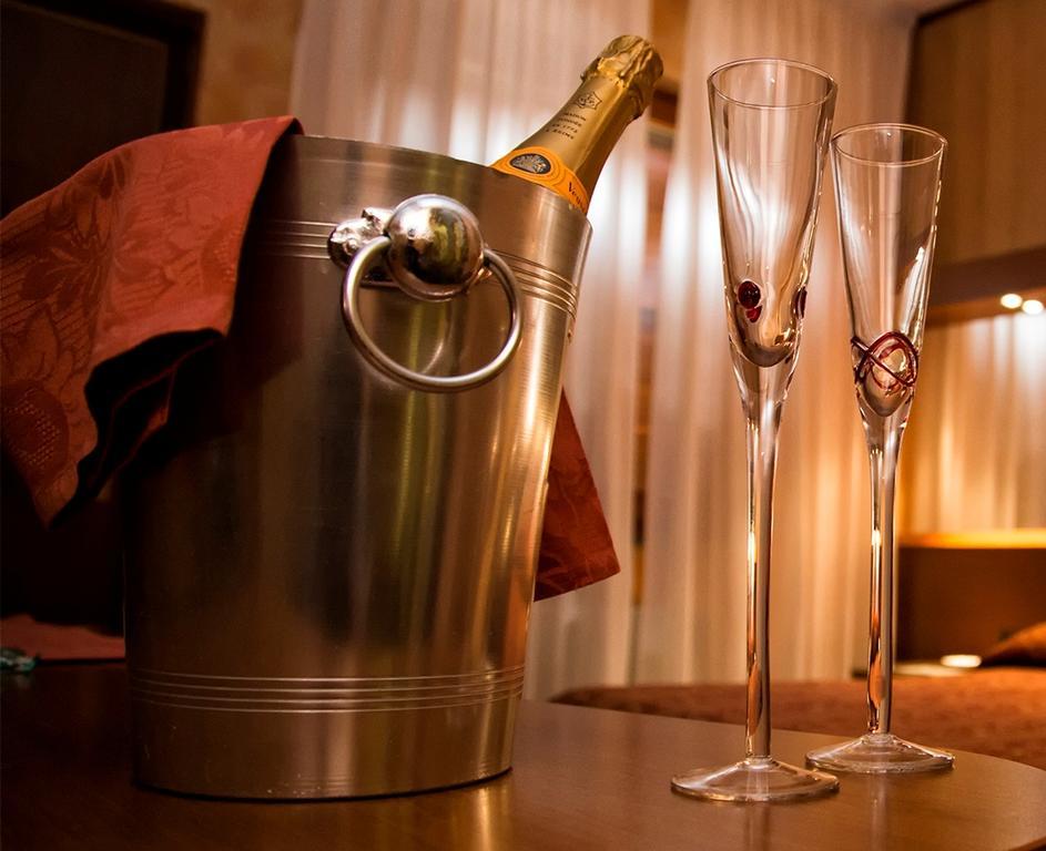 Hotel Motel Ovest Vittuone Eksteriør billede